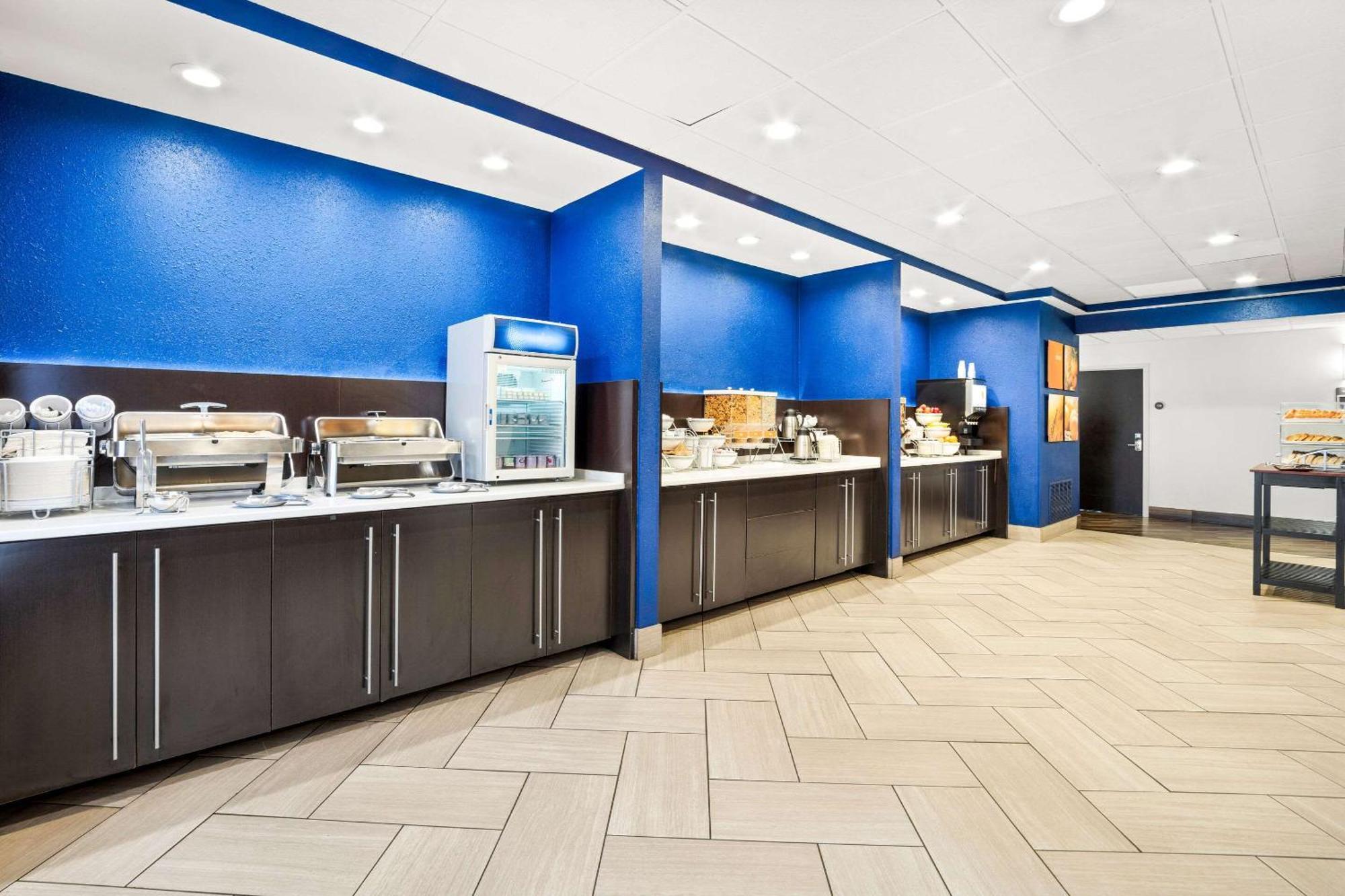 Comfort Suites Columbia At Harbison Exterior foto