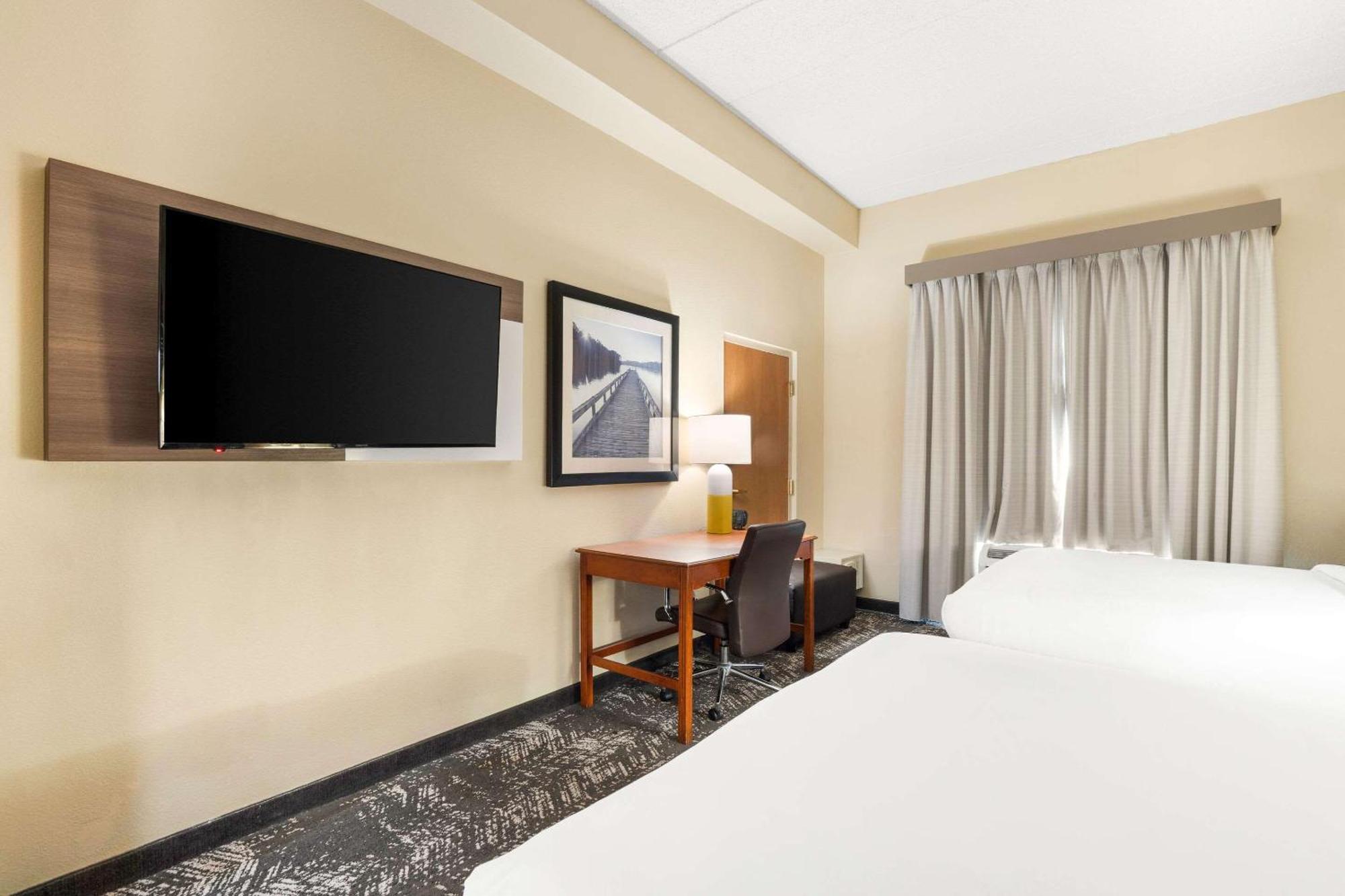 Comfort Suites Columbia At Harbison Exterior foto