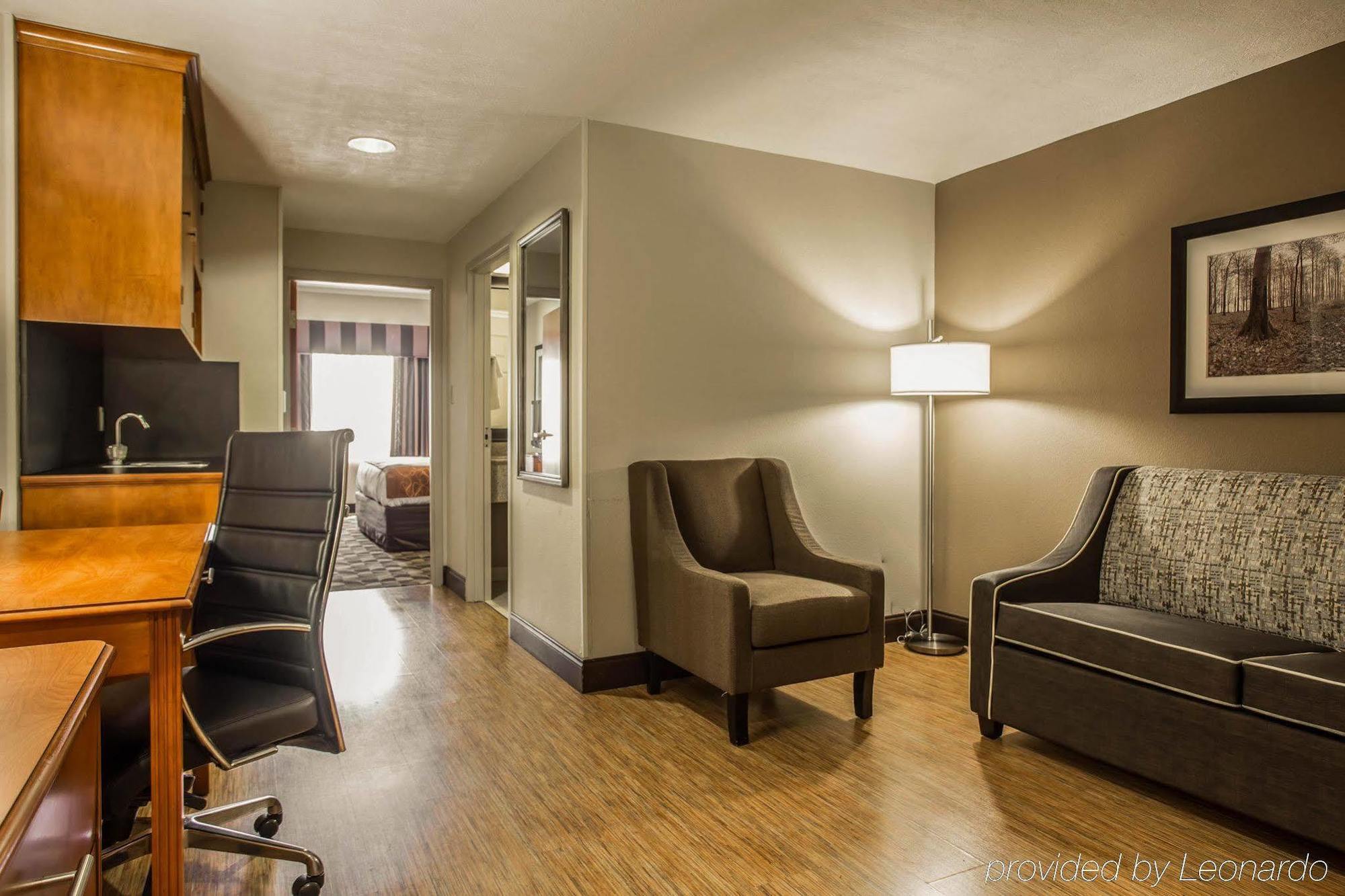 Comfort Suites Columbia At Harbison Exterior foto